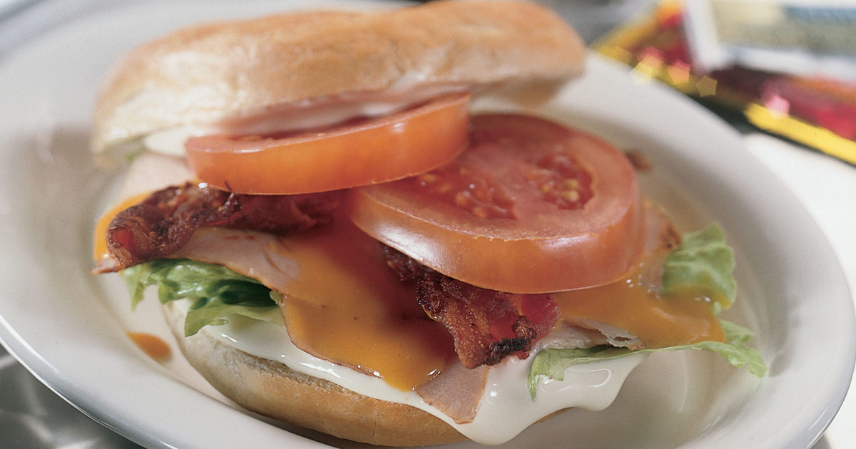 Turkey bagel with cream cheese | Arla Indonesia